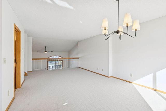 12883 82nd Place N, Maple Grove, MN 55369