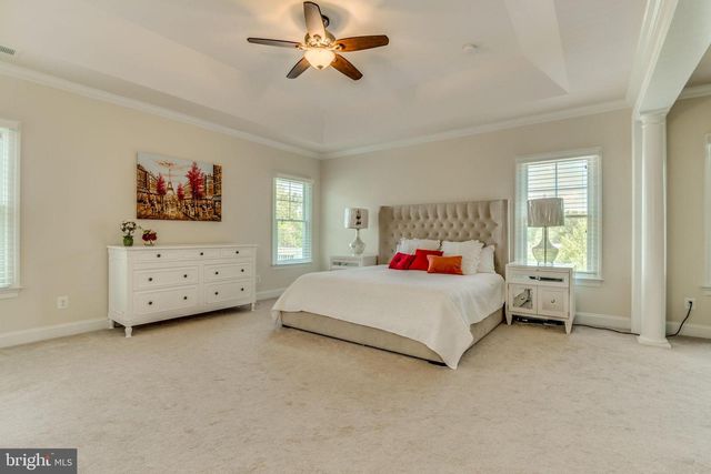 1751 TYSONS CREST LN, Vienna, VA 22182