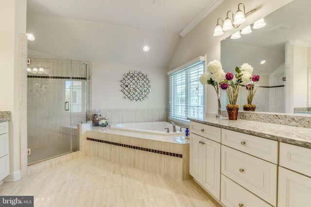 1751 TYSONS CREST LN, Vienna, VA 22182