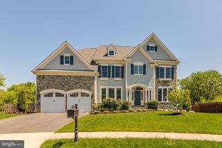 1751 TYSONS CREST LN, Vienna, VA 22182