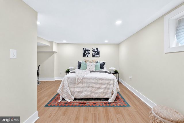 4623 HILLSIDE RD SE, Washington, DC 20019