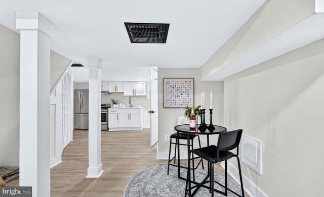 4623 HILLSIDE RD SE, Washington, DC 20019