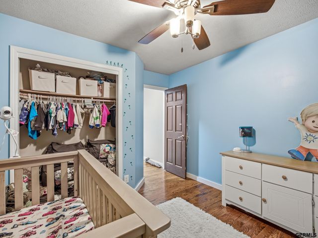 5017 N 129 Street, Omaha, NE 68164