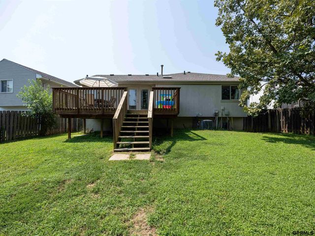 5017 N 129 Street, Omaha, NE 68164