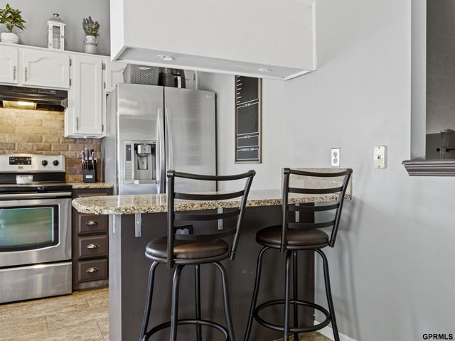 5017 N 129 Street, Omaha, NE 68164