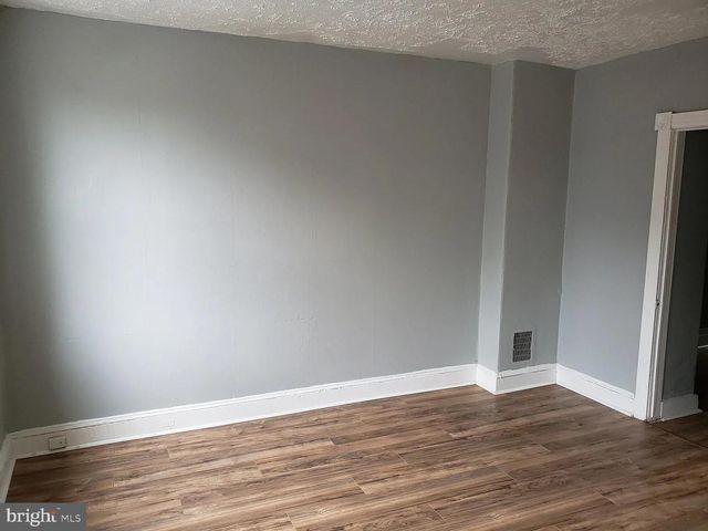 30 MONTGOMERY PL, Trenton, NJ 08618