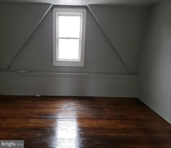 30 MONTGOMERY PL, Trenton, NJ 08618