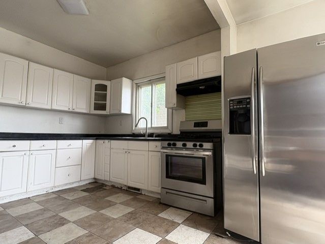 806 N 20th Avenue, Melrose Park, IL 60160
