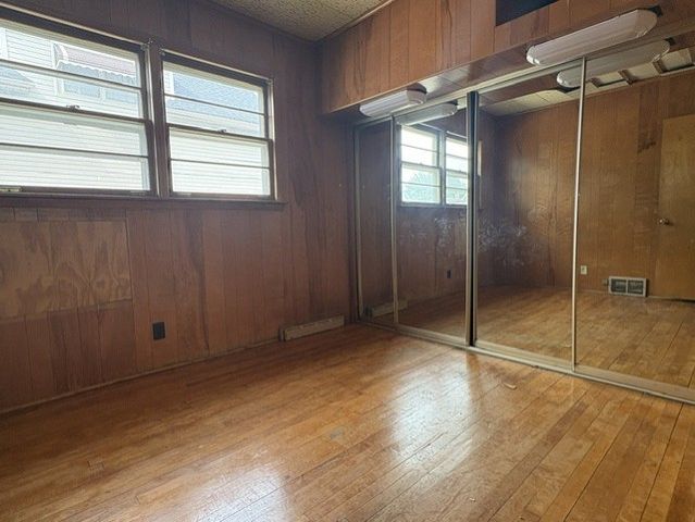 806 N 20th Avenue, Melrose Park, IL 60160