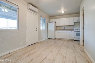 210 E JONES Avenue # 8, Phoenix, AZ 85040