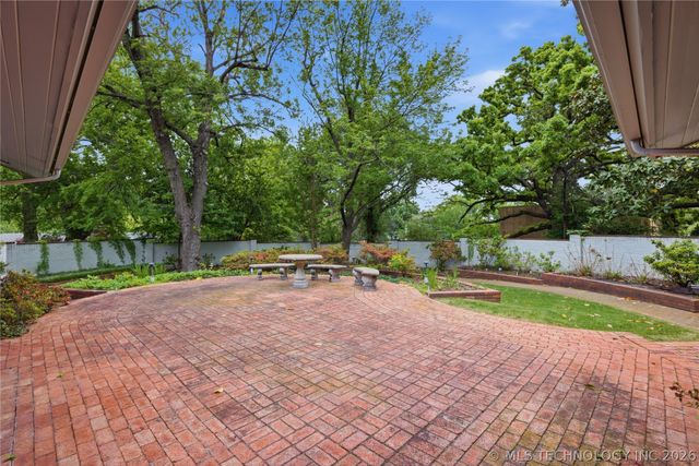 4123 S Victor Court, Tulsa, OK 74105