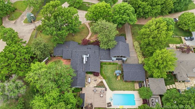 4123 S Victor Court, Tulsa, OK 74105
