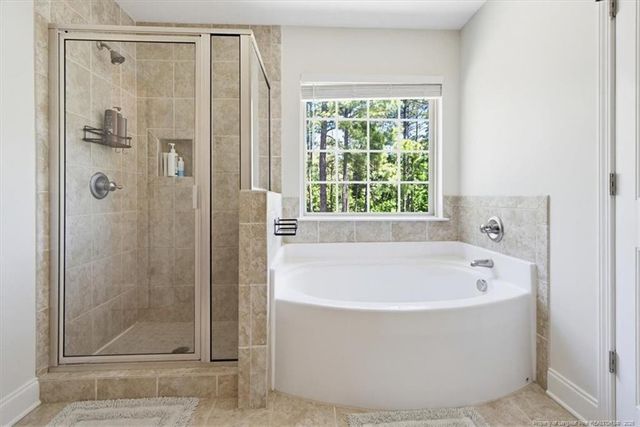 135 Valley Stream Road, Spring Lake, NC 28390