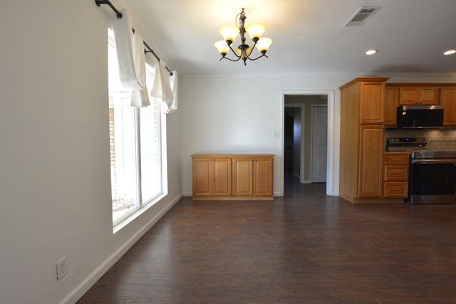 815 7th Street, Wolfforth, TX 79382