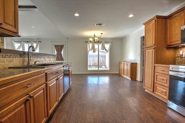 815 7th Street, Wolfforth, TX 79382