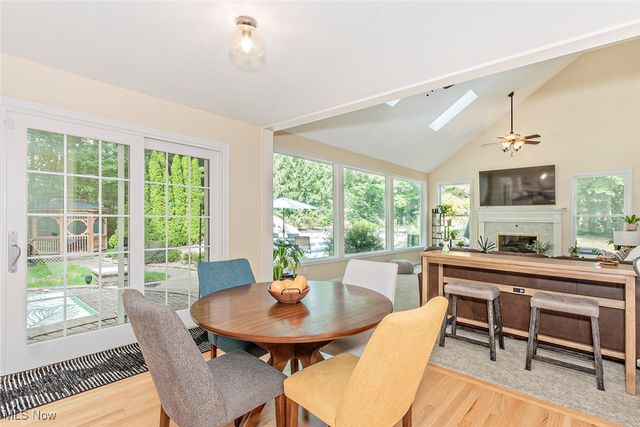 225 Linwood Lane, Aurora, OH 44202