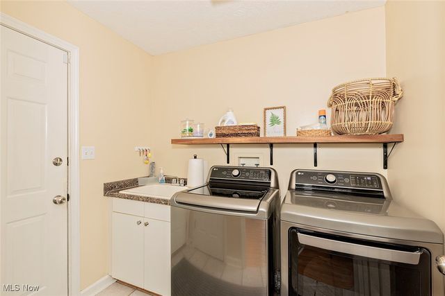 225 Linwood Lane, Aurora, OH 44202