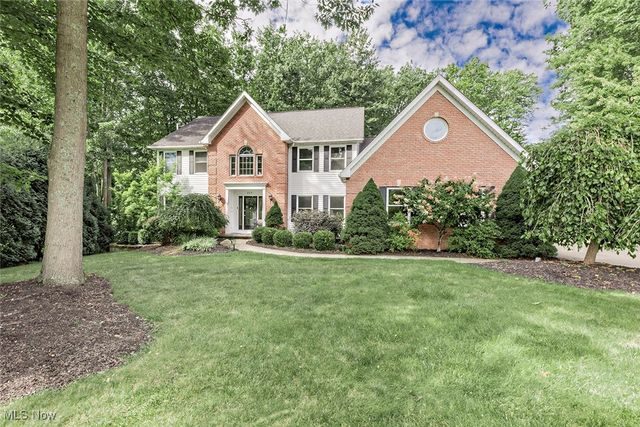 225 Linwood Lane, Aurora, OH 44202