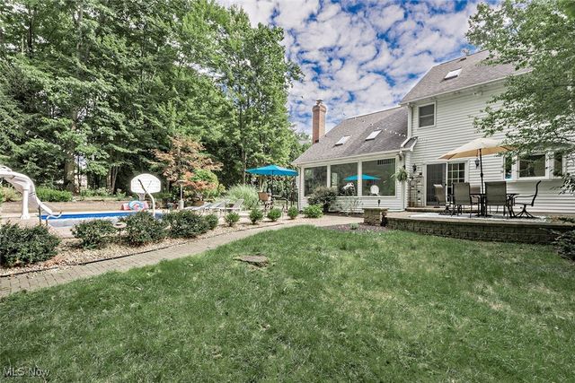 225 Linwood Lane, Aurora, OH 44202