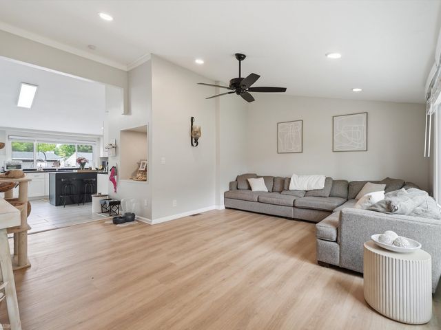 22245 Raymond Street, St Clair Shores, MI 48082