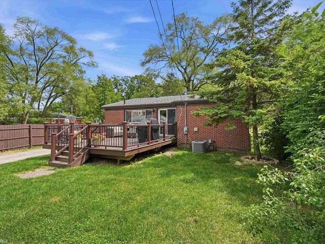 22245 Raymond Street, St Clair Shores, MI 48082