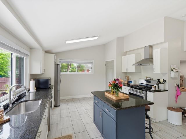 22245 Raymond Street, St Clair Shores, MI 48082