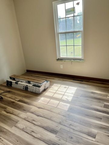 105 Taylor Rd, Gruetli Laager, TN 37339