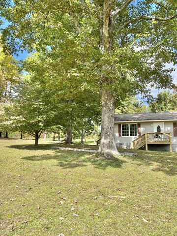 105 Taylor Rd, Gruetli Laager, TN 37339