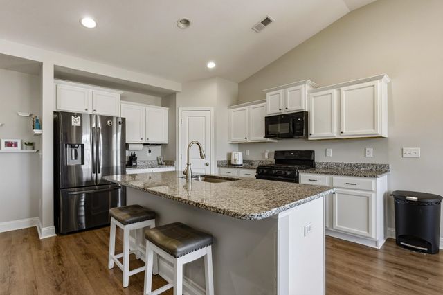 3716 Park Pointe Ave., Little River, SC 29566