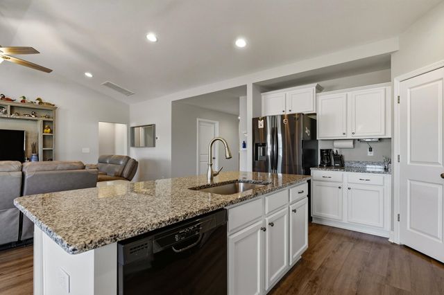 3716 Park Pointe Ave., Little River, SC 29566