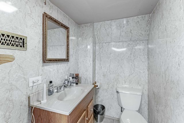 1513 Clarence Avenue, Berwyn, IL 60402