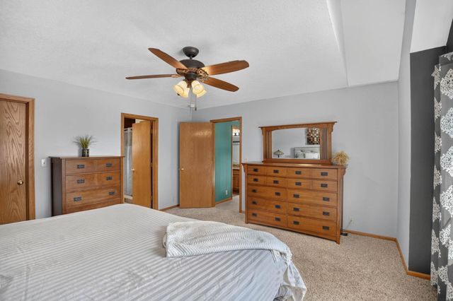 509 Fireside Drive, Cedar Falls, IA 50613