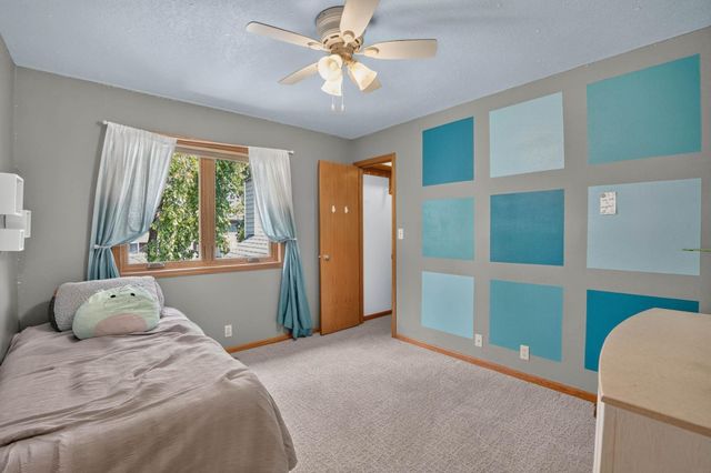 509 Fireside Drive, Cedar Falls, IA 50613