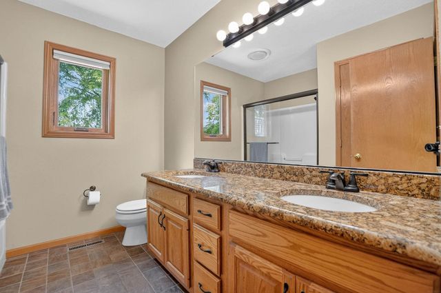 509 Fireside Drive, Cedar Falls, IA 50613