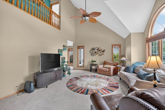 509 Fireside Drive, Cedar Falls, IA 50613