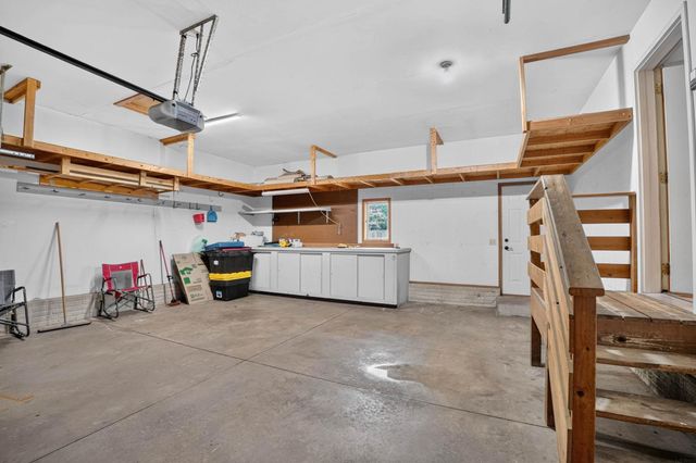 509 Fireside Drive, Cedar Falls, IA 50613