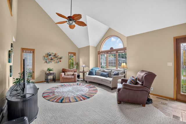 509 Fireside Drive, Cedar Falls, IA 50613