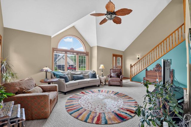 509 Fireside Drive, Cedar Falls, IA 50613