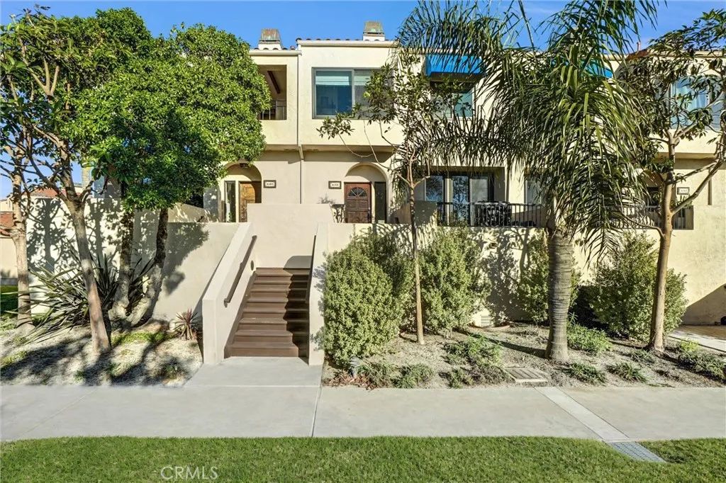 16501 Bordeaux Lane 211, Huntington Beach, CA 92649