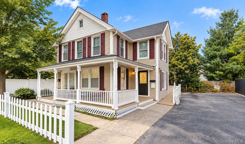 21 Carleton Avenue, East Islip, NY 11730 — exterior
