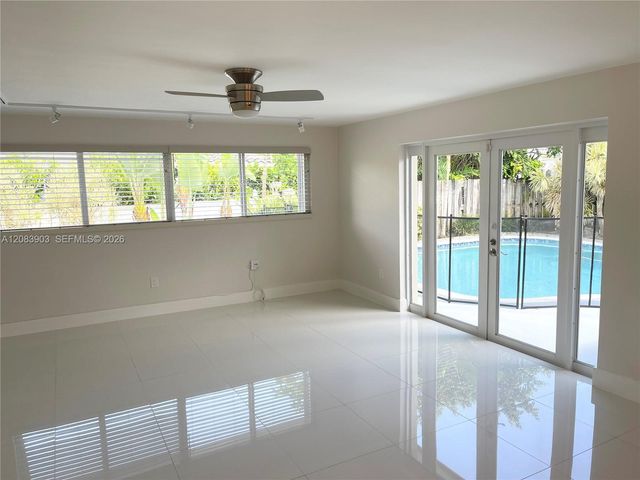 4555 N Jefferson Avenue, Miami Beach, FL 33140