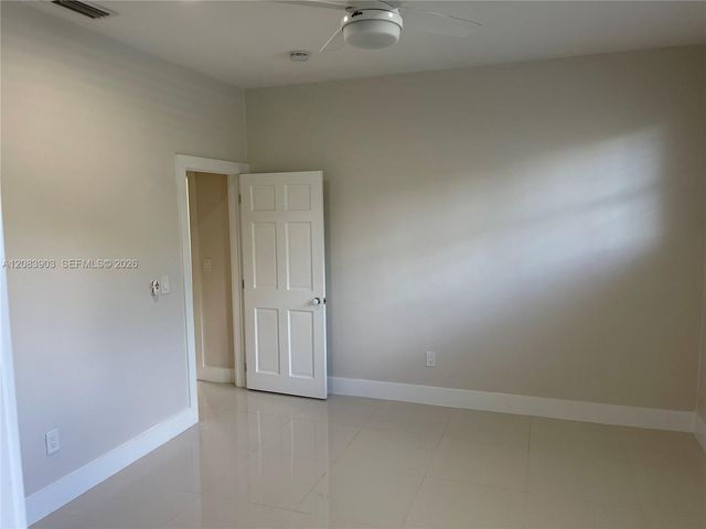 4555 N Jefferson Avenue, Miami Beach, FL 33140