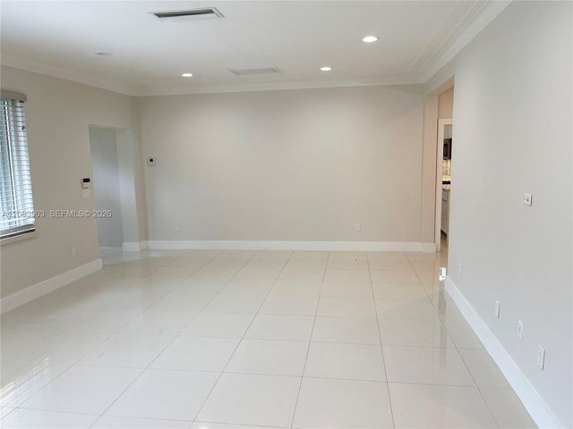 4555 N Jefferson Avenue, Miami Beach, FL 33140