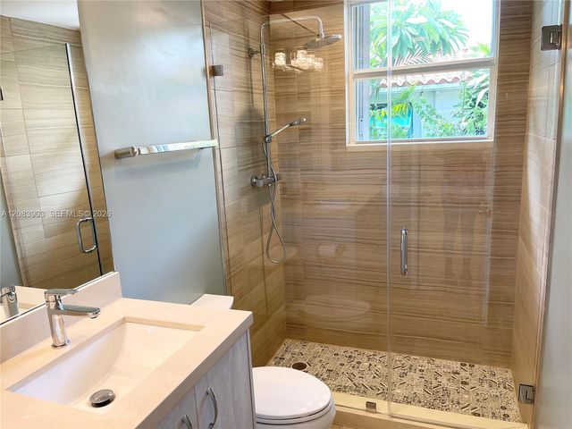 4555 N Jefferson Avenue, Miami Beach, FL 33140