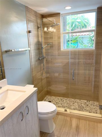 4555 N Jefferson Avenue, Miami Beach, FL 33140