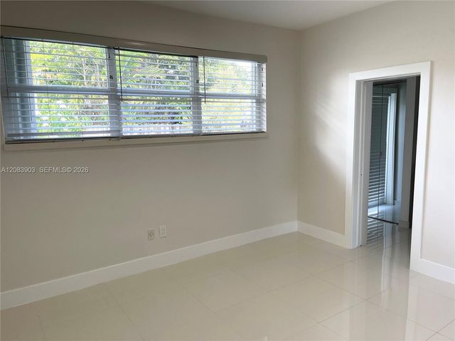 4555 N Jefferson Avenue, Miami Beach, FL 33140