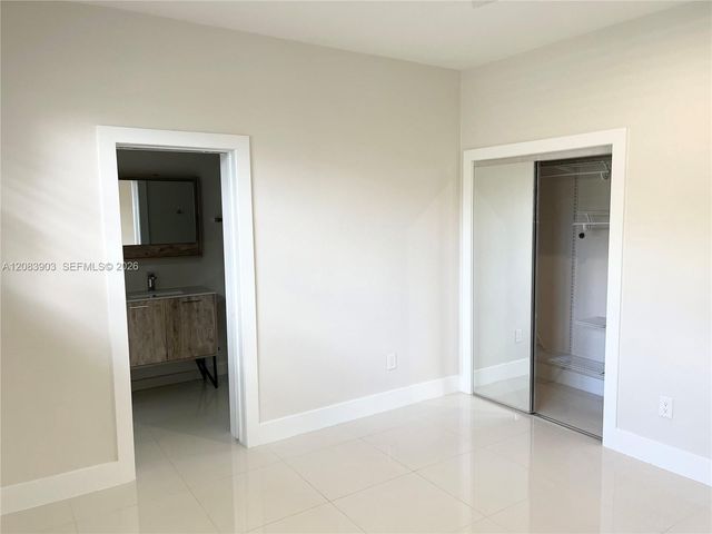 4555 N Jefferson Avenue, Miami Beach, FL 33140
