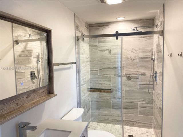 4555 N Jefferson Avenue, Miami Beach, FL 33140