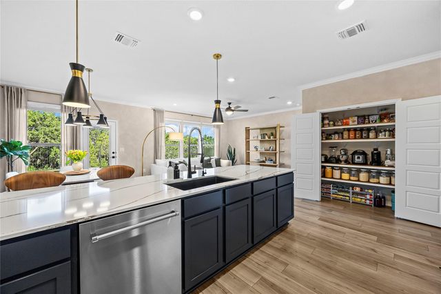7005 Harvest Trail DR, Austin, TX 78736