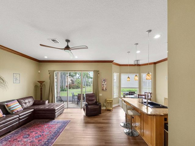 5058 Glenville Drive, Boynton Beach, FL 33437